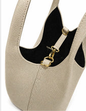 Load image into Gallery viewer, Leather Handheld/Shoulder Hobo Bag