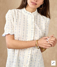 Load image into Gallery viewer, Short Sleeve Cotton Blouse With Ruffles