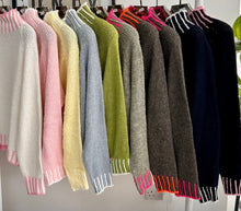 Load image into Gallery viewer, Turtle Neck Jumper
