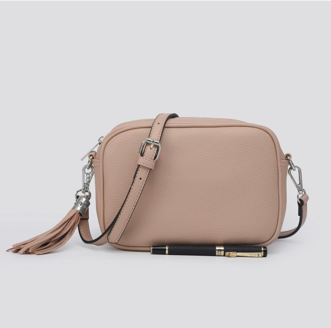 Faux Leather Crossbody Bag Purse (Camel Brown)